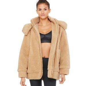 Never Worn Alo Yoga Norte Sherpa Coat